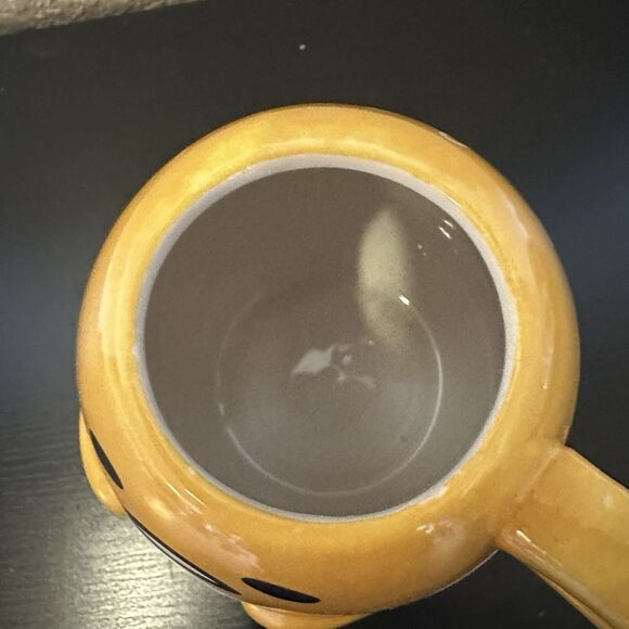 Silver Buffalo Sanrio Gudetama 3D Sculpted Ceramic Mug Large Yellow 20 Oz - Picture 4 of 5